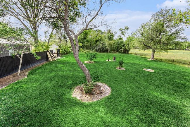 6302 Amie Ln, House other with 2 bedrooms, 2 bathrooms and 2 parking in Pearland TX | Image 13