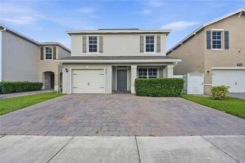 427 Ne 6th Ct, Florida City, FL, 33034-3263 | Card Image