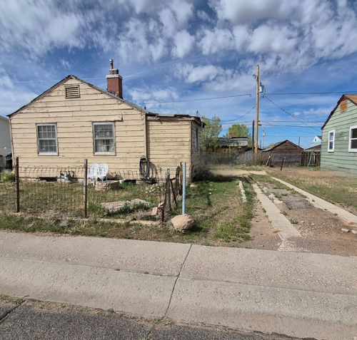 128 4th W, East Carbon, UT, 84520-7711 | Card Image