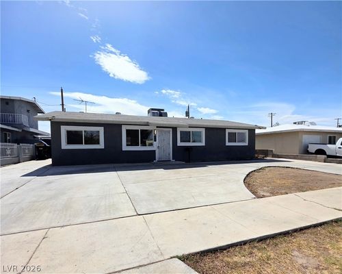 1674 D St, Las Vegas, NV, 89106-2702 | Card Image