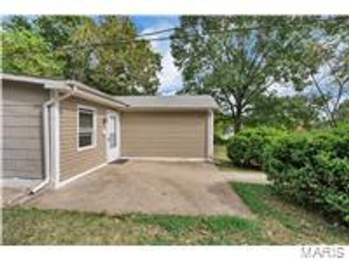 9507 Marlowe Ave, Saint Louis, MO, 63114-3317 | Card Image