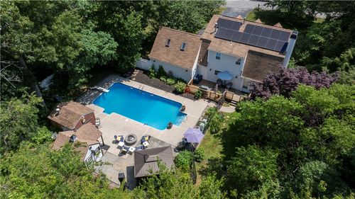 18 Watch Hill Way, South Kingstown, RI, 02879-7692 | Card Image