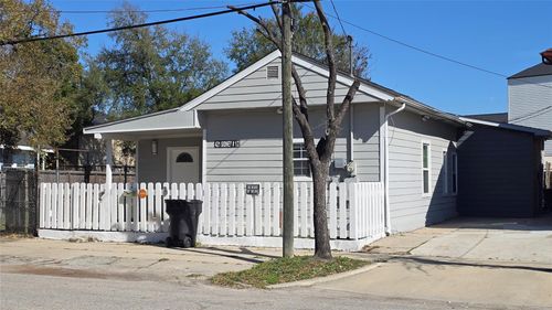 12-421 Sidney St, Houston, TX, 77003-2771 | Card Image