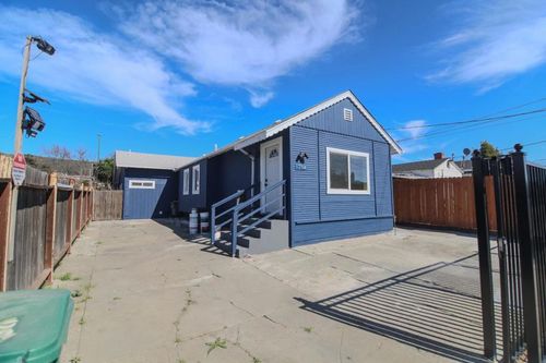 7114 Halliday Ave, Oakland, CA, 94605-2364 | Card Image