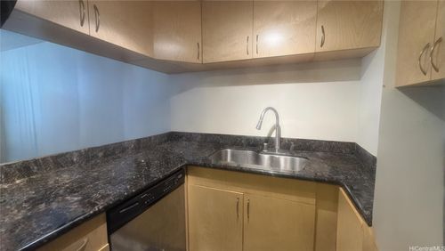apt-2107-876 Curtis St, Honolulu, HI, 96813-5157 | Card Image