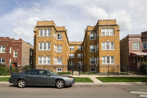 3r-2441 N Kildare Ave, Chicago, IL, 60639-2074 | Card Image