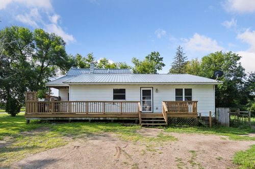 37731 157th Ave, Eagle Bend, MN, 56446-1127 | Card Image