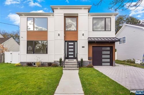 12-25 Eastern Dr, Fair Lawn, NJ, 07410-2311 | Card Image