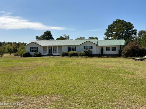 769 Guyton Rd, Bladenboro, NC, 28320-6299 | Card Image