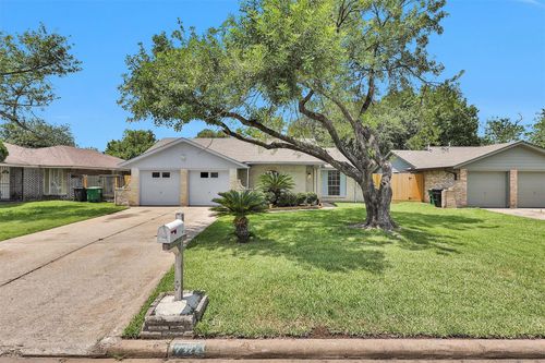 7322 Sawmill Trl, Houston, TX, 77040-1834 | Card Image