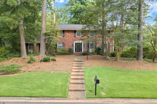 4259 Huntington Cir, Dunwoody, GA, 30338-6605 | Card Image