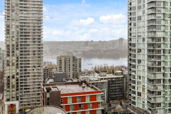 2002 - 1325 Rolston Street, Condo with 2 bedrooms, 2 bathrooms and 1 parking in Vancouver BC | Image 22