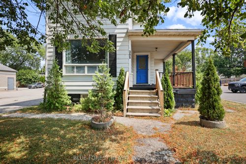 305 St Clair St, House with 3 bedrooms, 1 bathrooms and 3 parking in Chatham ON | Card Image