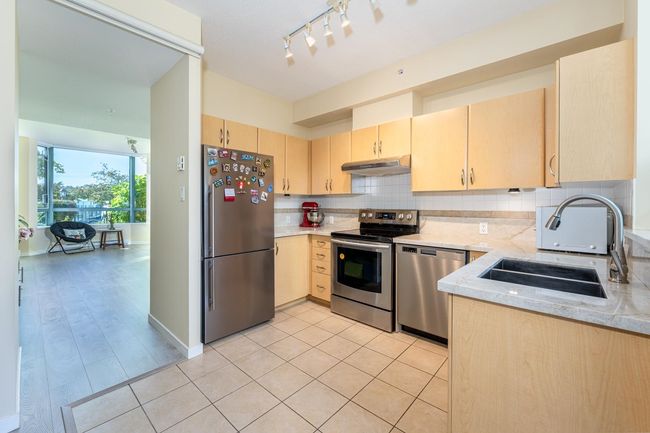 TH4 - 6659 Southoaks Crescent, Townhouse with 3 bedrooms, 2 bathrooms and 2 parking in Burnaby BC | Image 14