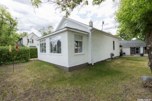 502 3rd Avenue, Kinley, SK, S0K2E0 | Card Image