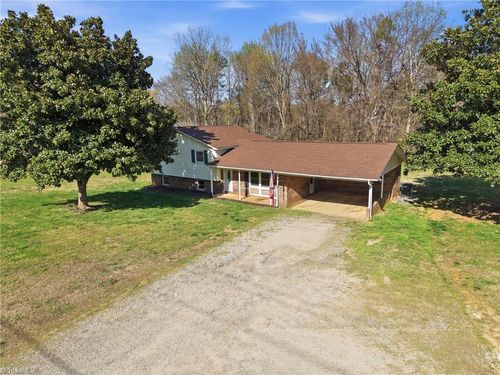 343 Brawley Rd, Cleveland, NC, 27013-8702 | Card Image