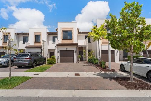 549 Ne 206th Ln, Miami, FL, 33179-3589 | Card Image