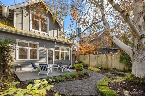 b-171 Wallace Way Ne, Bainbridge Island, WA, 98110-1829 | Card Image