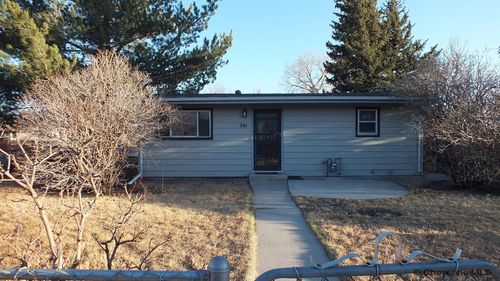 301 W 10th St, Cheyenne, WY, 82007 | Card Image