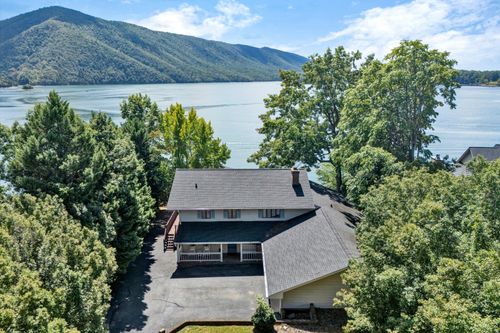 2299 Capewood Dr, Huddleston, VA, 24104-3424 | Card Image