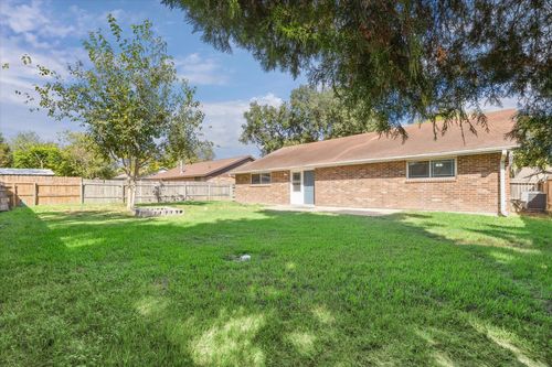 19331 Leafwood Ln, Houston, TX, 77084-4819 | Card Image