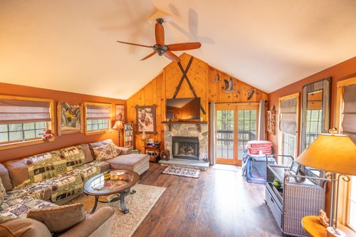 140 Ellis Brook Rd, West Dover, VT, 05356-8911 | Card Image