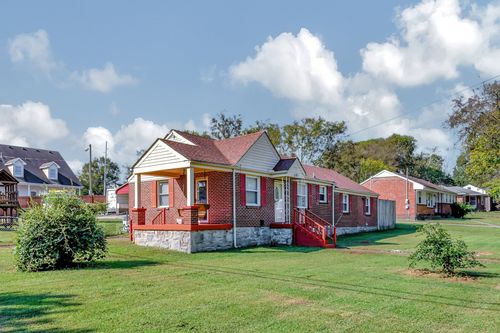 501 Charles Dr, Madison, TN, 37115-2616 | Card Image