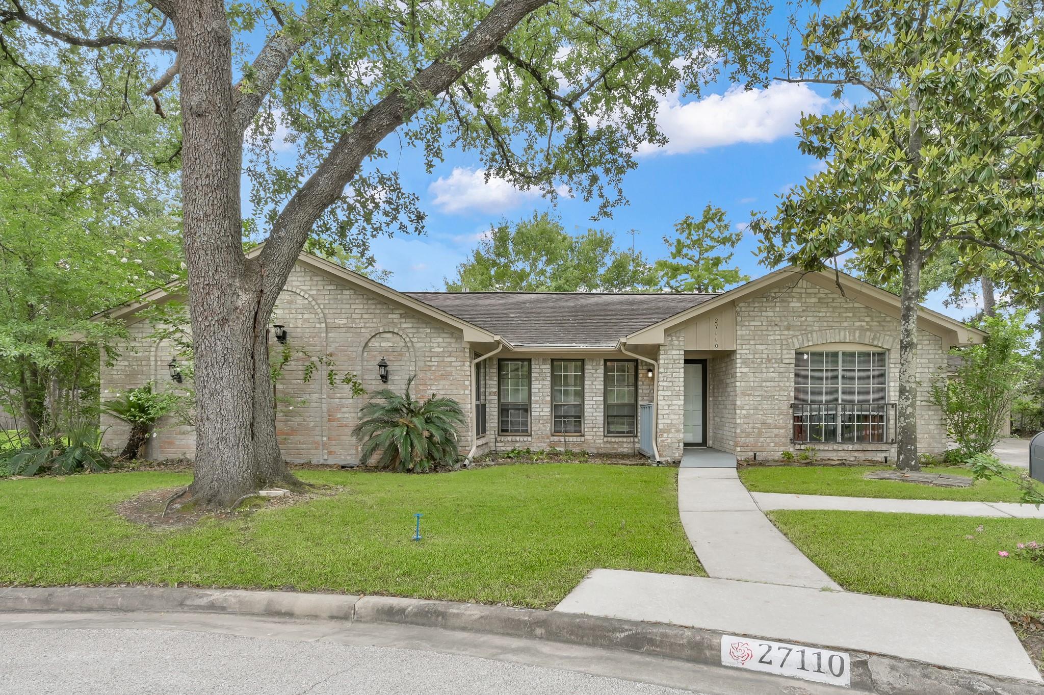 Residential Lease in Oak Ridge North