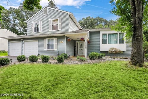 43 Glen Arden Dr, Howell, NJ, 07731-1636 | Card Image