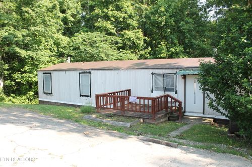 2122 Pickett Park Hwy, Jamestown, TN, 38556-2914 | Card Image