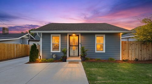 803 46th Ave N, Nashville, TN, 37209-2348 | Card Image