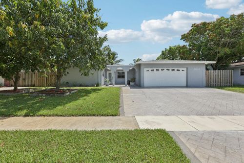 7820 Nw 45th St, Lauderhill, FL, 33351-5710 | Card Image