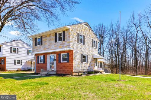 941 Homberg Ave, Essex, MD, 21221-5214 | Card Image