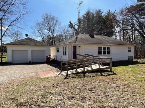 11812 S State Road 47, Waveland, IN, 47989-8168 | Card Image