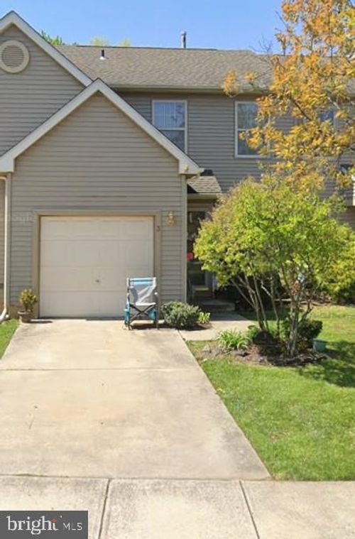 3 Dewberry Ln, Delran, NJ, 08075-2801 | Card Image