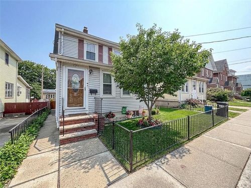 471 Pelton Avenue, Staten Island, NY, 10310 | Card Image