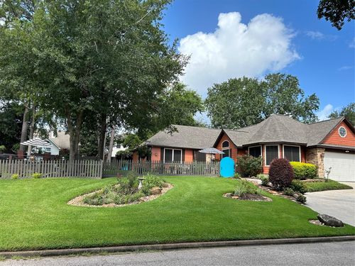 6838 Kingston Cove Ln, Willis, TX, 77318-9121 | Card Image