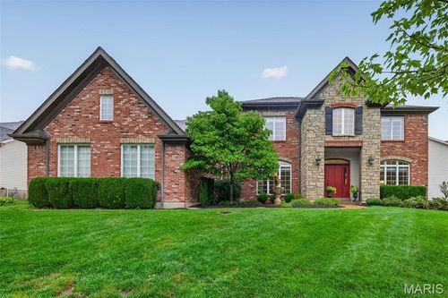 2726 Wynncrest Manor Dr, Wildwood, MO, 63005-6700 | Card Image
