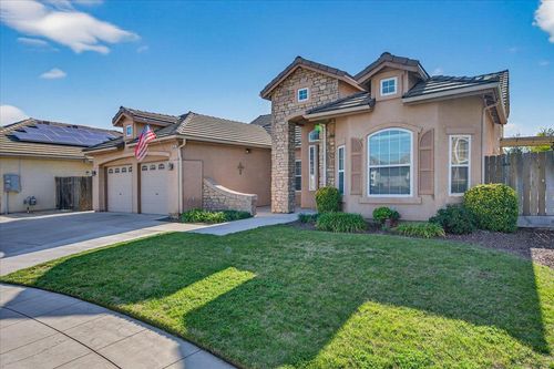6395 W Portals Ave, Fresno, CA, 93723-7648 | Card Image