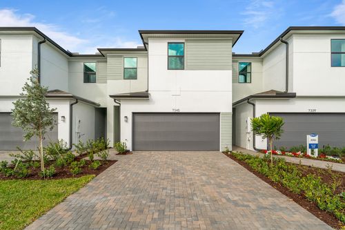 7122 Brenner Ave, Lake Worth, FL, 33467-5677 | Card Image