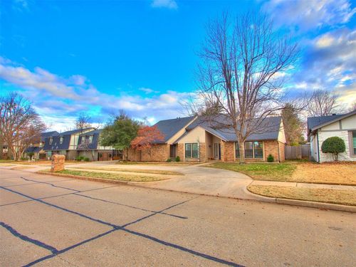 4022 Hidden Hill Road, Norman, OK, 73072 | Card Image
