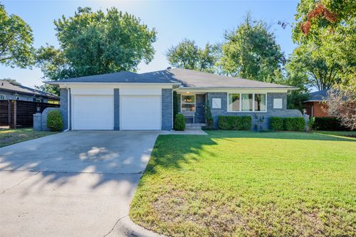 8050 Fall River Dr, Dallas, TX, 75228-5915 | Card Image