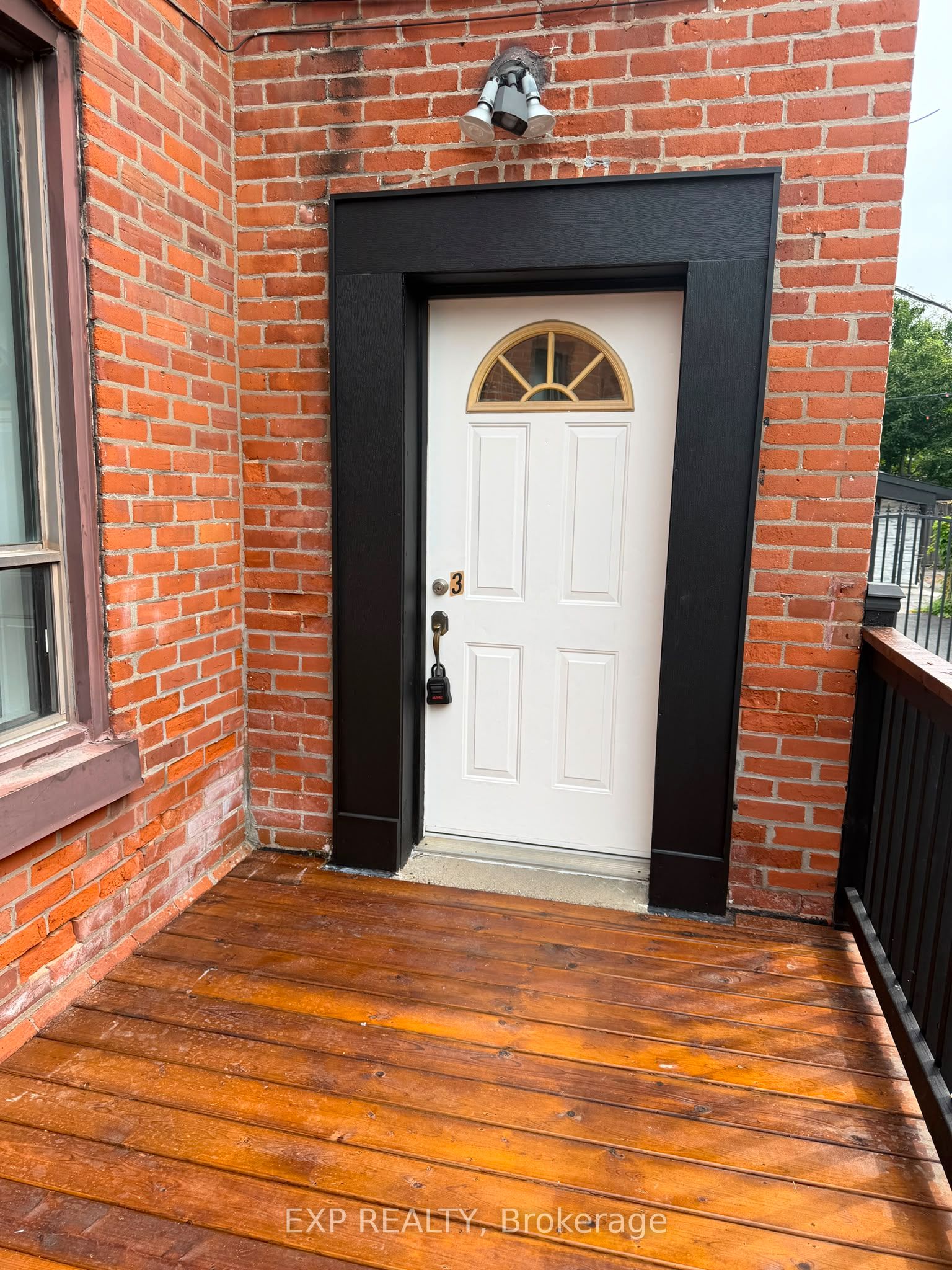 Residential Lease in Toronto W02