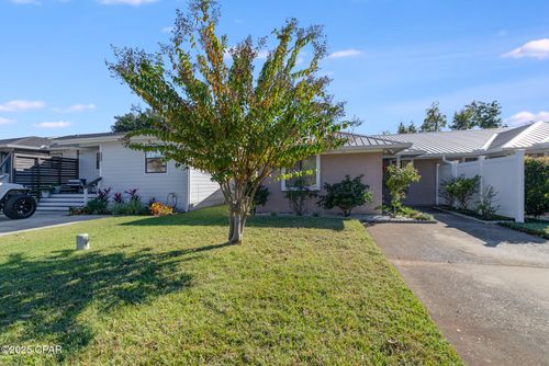 1025 W 11th Ct, Panama City, FL, 32401-2077 | Card Image