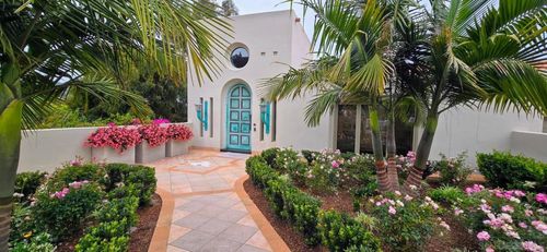 8308 Calle Del Cielo, La Jolla, CA, 92037-3033 | Card Image