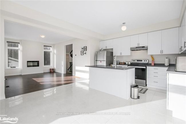2 Beatrice Dr, House other with 3 bedrooms, 3 bathrooms and 2 parking in Wasaga Beach ON | Image 8