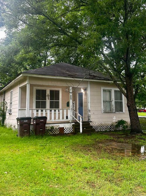 404 Cedar St, Crossett, AR, 71635-3041 | Card Image