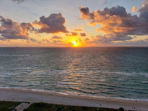 apt-2207-2555 Collins Ave, Miami Beach, FL, 33140-4764 | Card Image