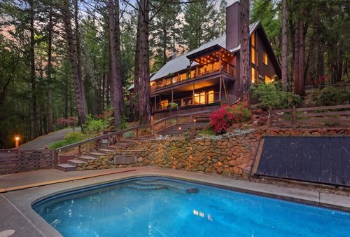 525 Ingalls Ln, Wilderville, OR, 97543-9002 | Card Image