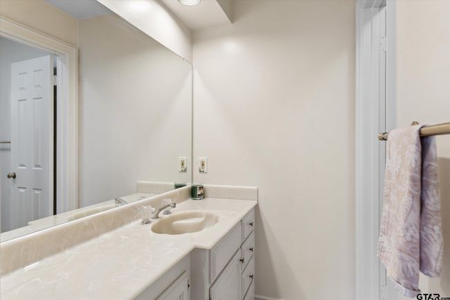 6307 Shady Oaks Dr, House other with 4 bedrooms, 4 bathrooms and null parking in Tyler TX | Image 28